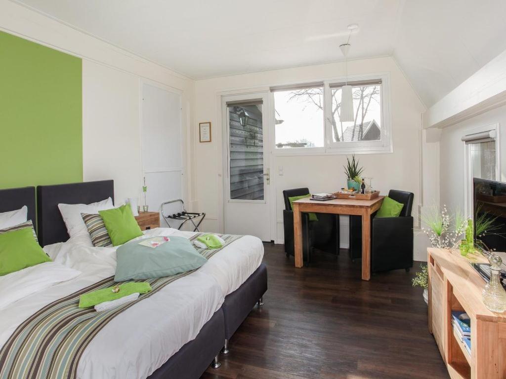 Bed and Breakfast Rheezerstee Esterno foto