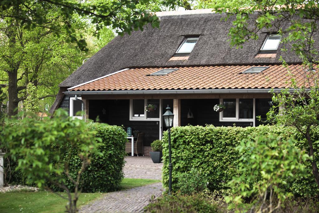Bed and Breakfast Rheezerstee Esterno foto